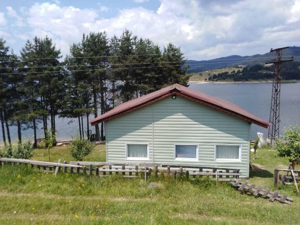 Teo'S Guest House Dospat Exterior photo
